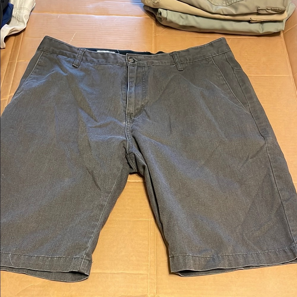 Men's Gray Shorts